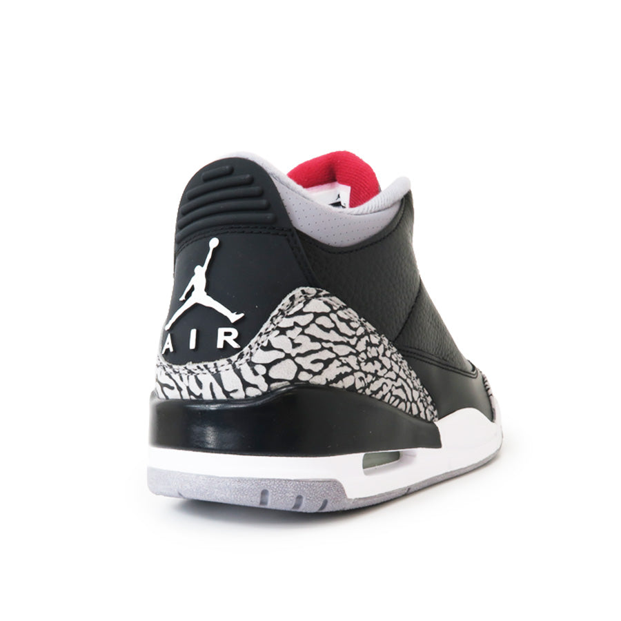 AIR-JORDAN-3-RETRO-BLACK-CEMENT-2011-003