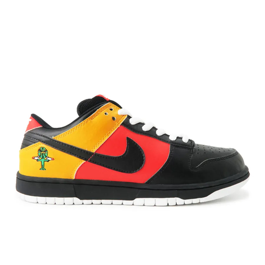 DUNK LOW PRO SB "RAYGUN AWAY"