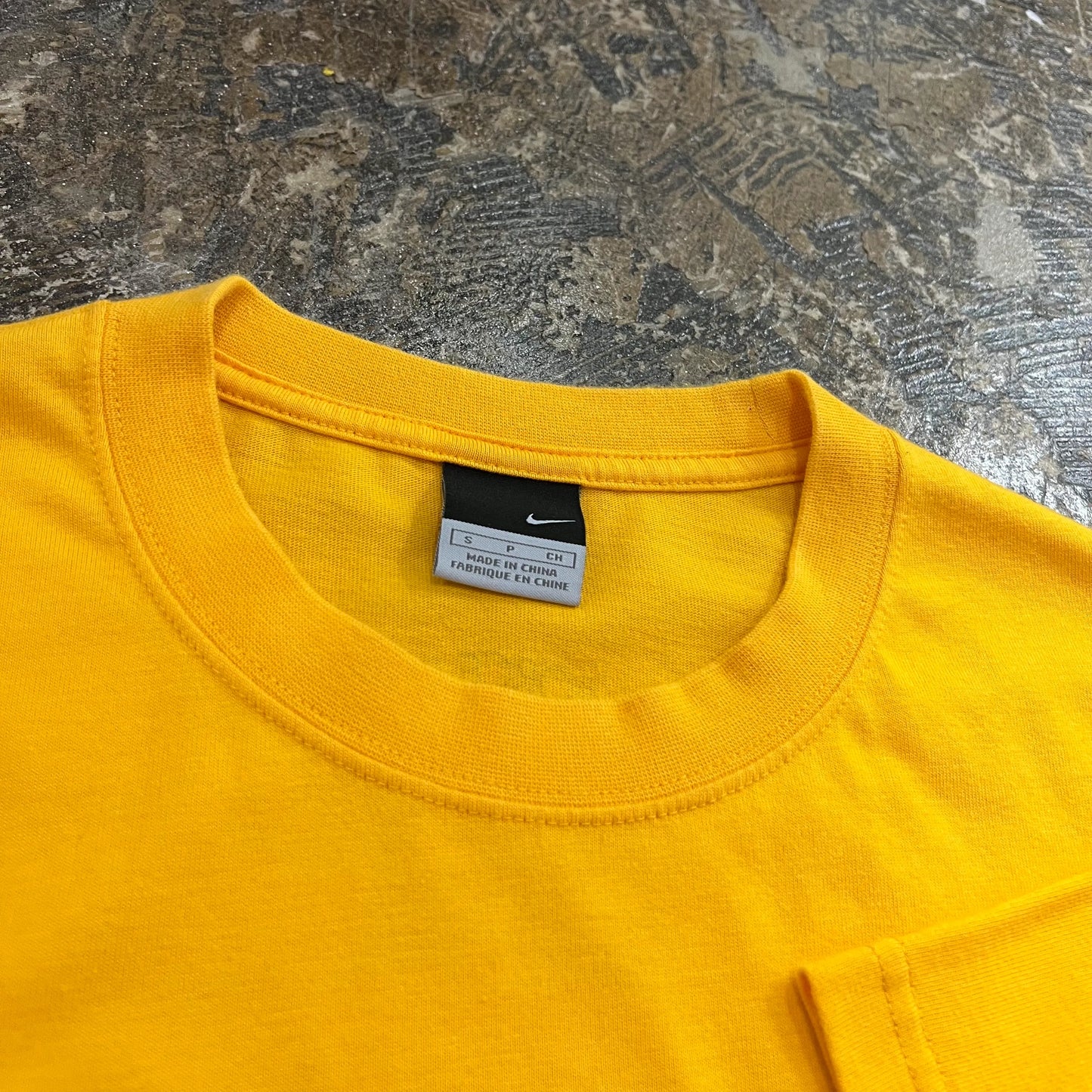 NIKE GODZILLA VS BARKLEY T-SHIRT YELLOW