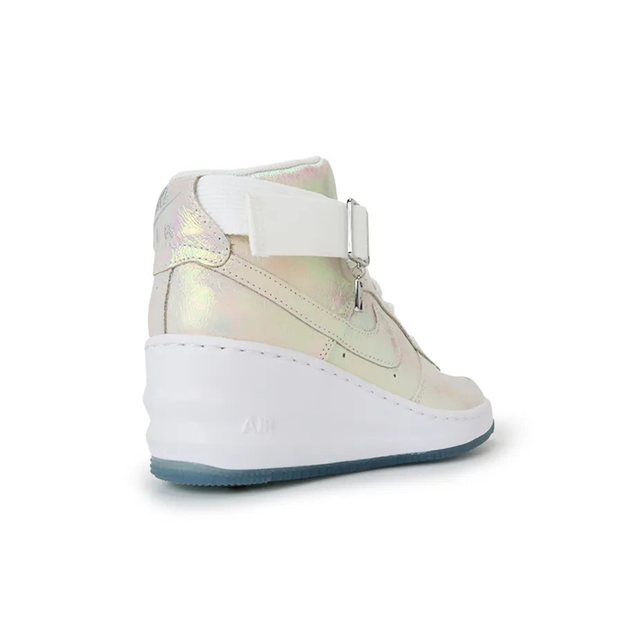 WMNS LUNAR FORCE 1 SKY HI PRM QS "IRIDESCENT"