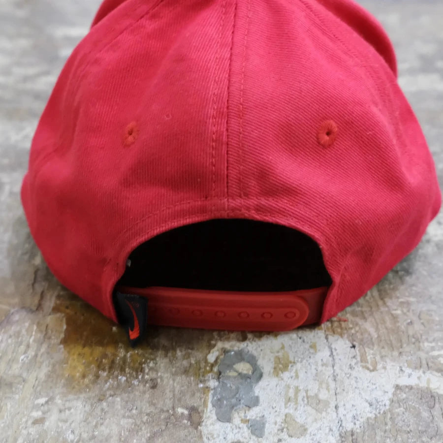 NIKE 6 PANEL HAT RED
