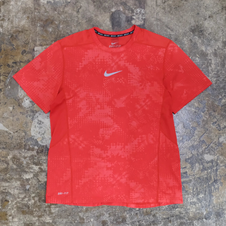 NIKE DRI-FIT T-SHIRT RED