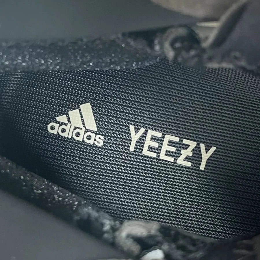 YEEZY QUANTUM "MIST SLATE" (20240910004)