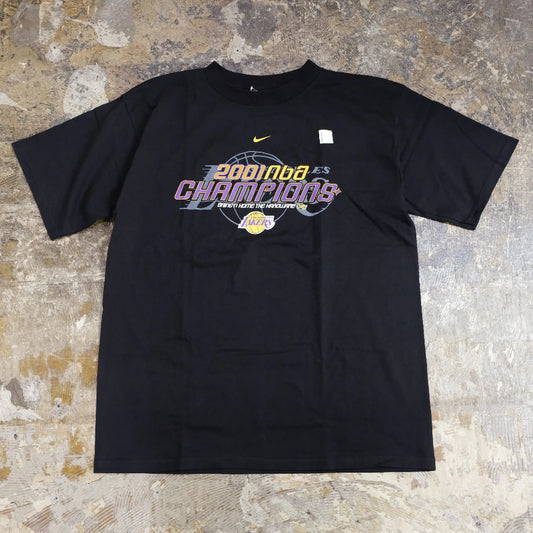 DEADSTOCK NIKE LA LAKERS NBA FINALS 2000 CHAMPIONS