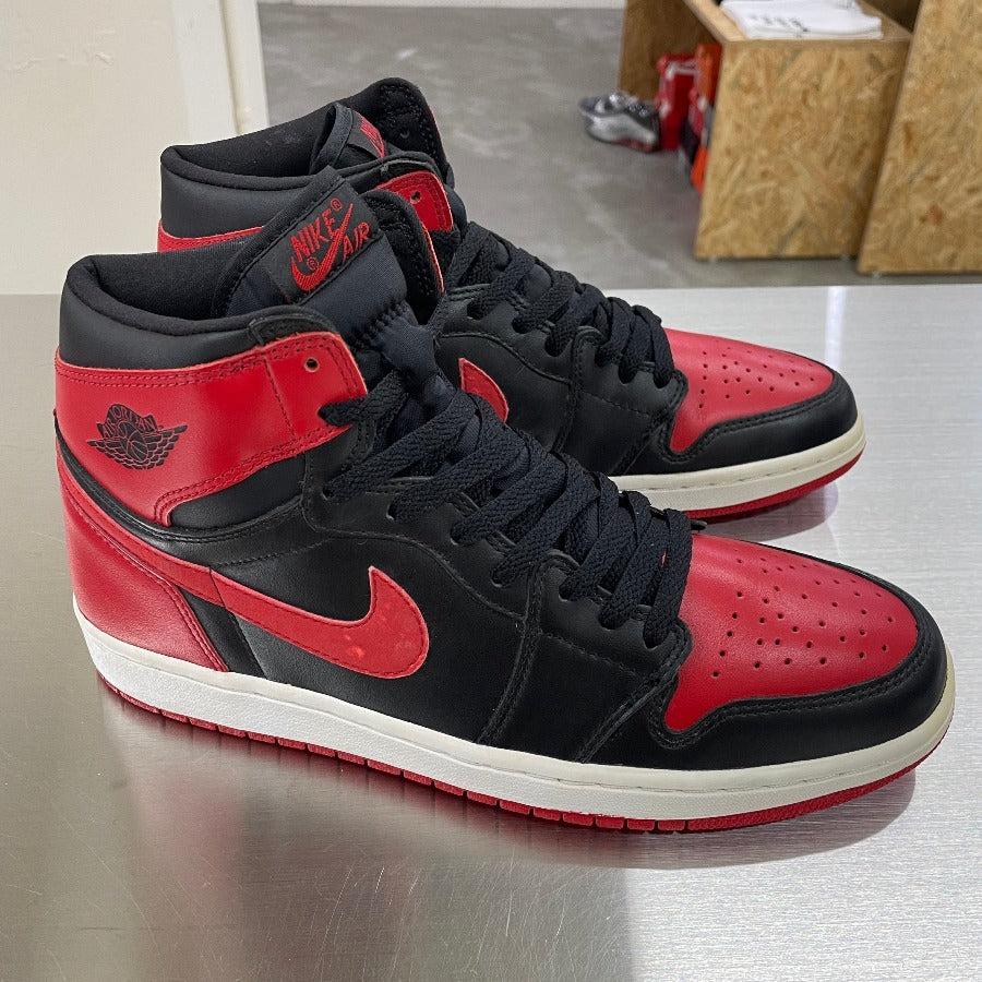 AIR-JORDAN-1-RETRO-BRED-2001-black-varsity-red-002